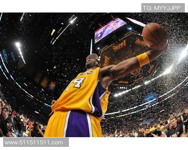 球场巨星对决 足球与篮球的巅峰之战 谁是最强运动员的王者 球场巨星对决 足球与篮球的巅峰之战 谁是最强运动员的王者