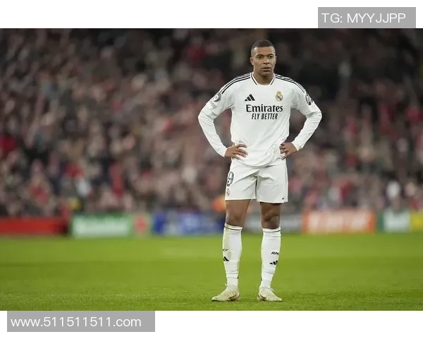 全球足球巨星退役年龄全解析 这些球员何时告别绿茵场 全球足球巨星退役年龄全解析 这些球员何时告别绿茵场