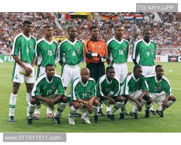 足球四大球星合影，展现足球世界的顶级风采与荣耀时刻