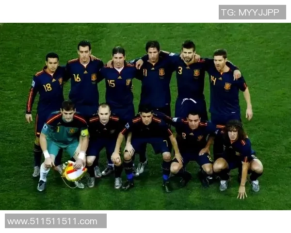 各大足球球星司职分析：从锋线到中场，全面解析球员角色与战术价值